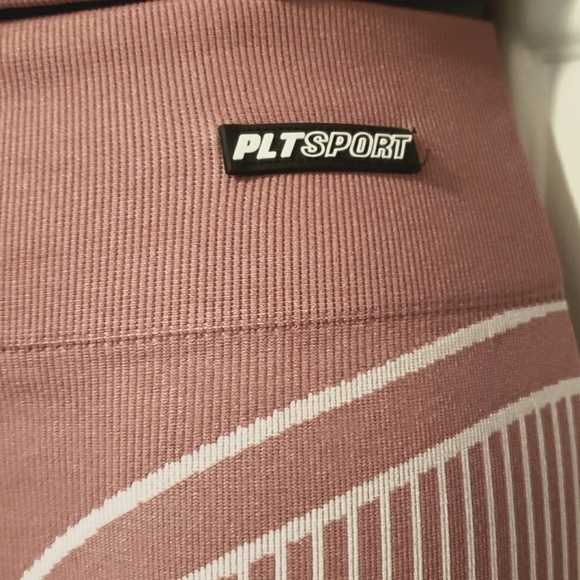 PRETTYLITTLETHINGS SPORT - Picture 5 of 12